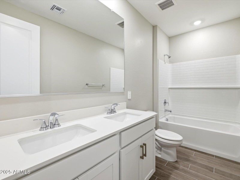 15813 W EL CORTEZ Place