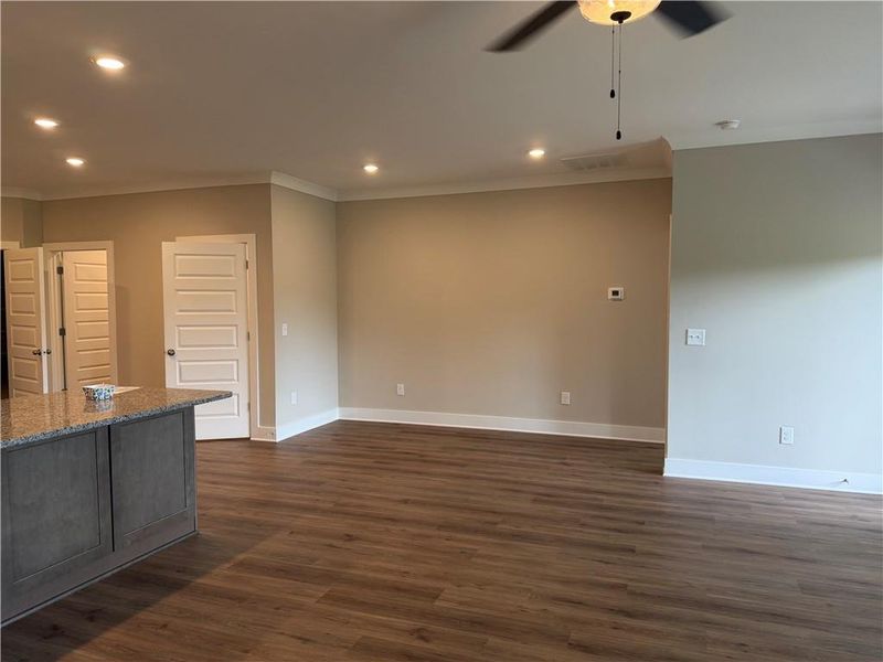 Spacious, unfurnished interior of a new home in , Cartersville (Image 7).