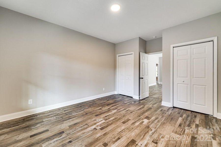 Spacious, unfurnished interior of a new home in , Whittier (Image 12).