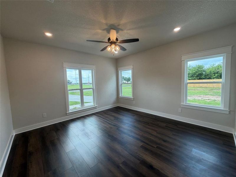 Spacious, unfurnished interior of a new home in , Bowie (Image 14).