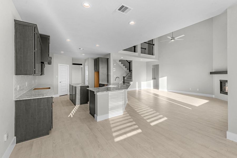 Furnished interior view inside a new home in Briarwood Crossing, Rosenberg (Image 7).