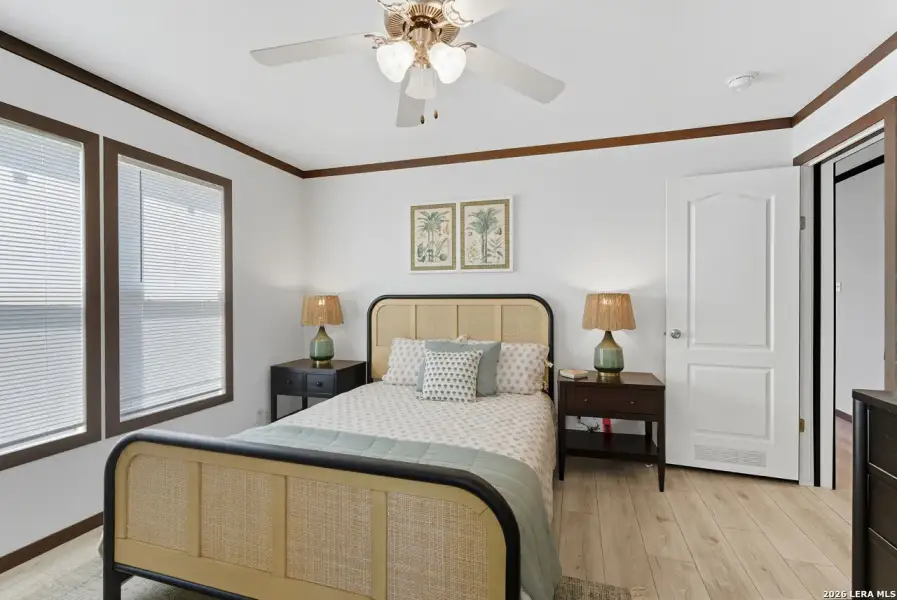 Furnished interior view inside a new home in , Seguin (Image 9).