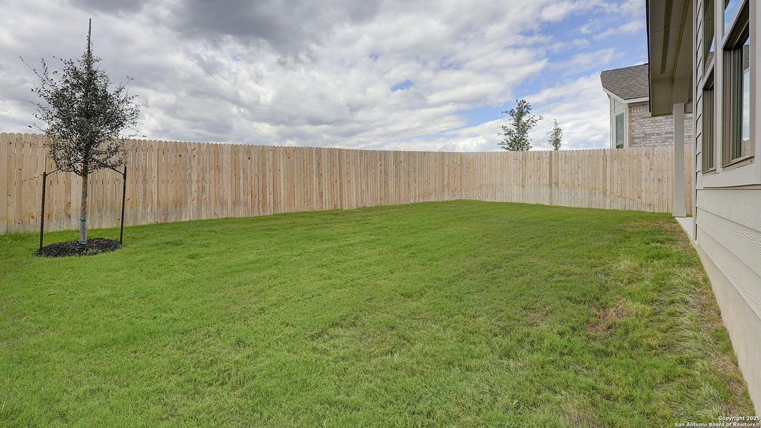 Exterior details and patio area of a home in Ladera 40', San Antonio (Image 32). Exterior details and patio area of a home in Ladera 40', San Antonio (Image 32).