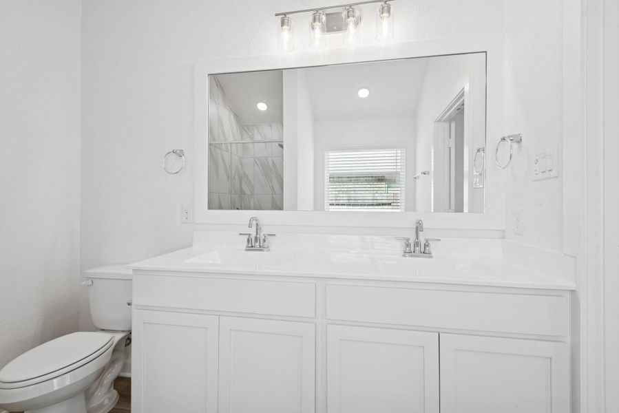 Furnished interior view inside a new home in Miller's Pond, Rosenberg (Image 9).