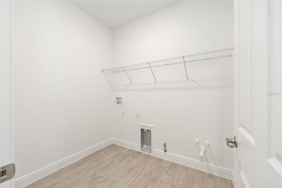 Spacious, unfurnished interior of a new home in , Ocala (Image 40).