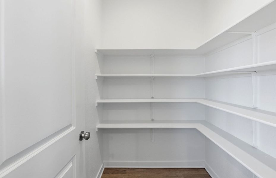 Spacious, unfurnished interior of a new home in Crosswinds, Kyle (Image 22).