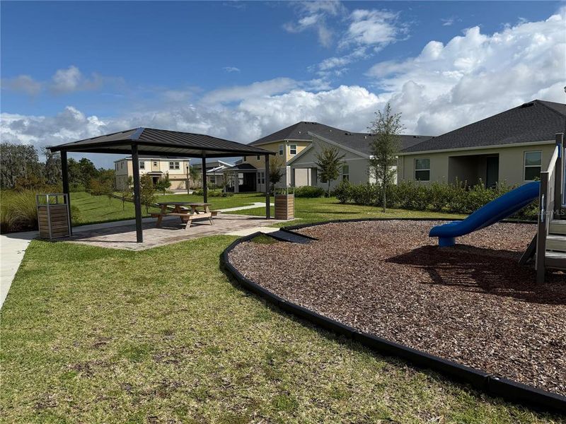 Community amenities in , Davenport (Image 39). Community amenities in , Davenport (Image 39).