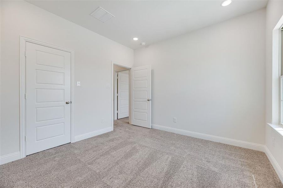 Spacious, unfurnished interior of a new home in Arbors at Legacy Hills, Celina (Image 29).