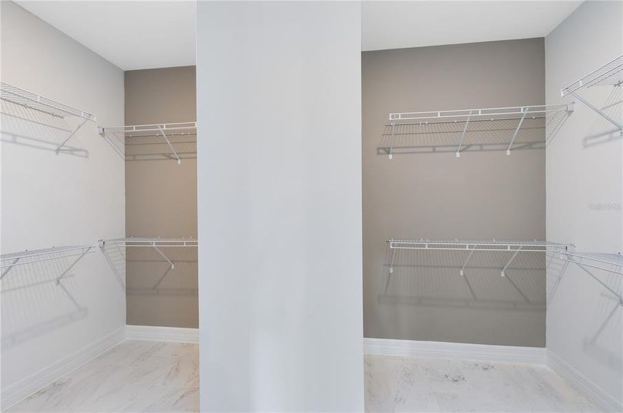 Spacious, unfurnished interior of a new home in Foothills Preserve, Mount Dora (Image 18).
