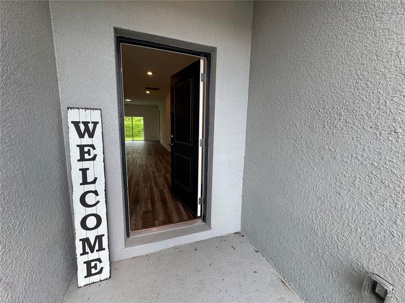 Spacious, unfurnished interior of a new home in , Ocala (Image 12).