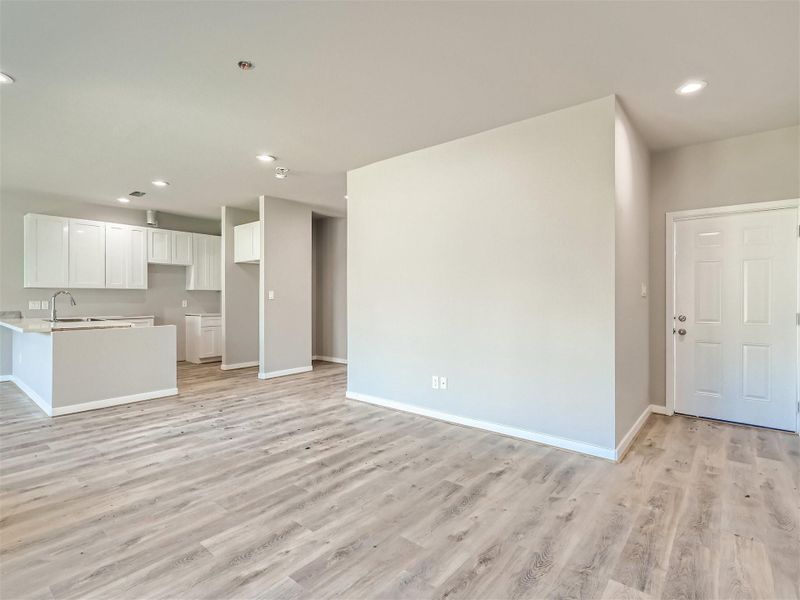 Spacious, unfurnished interior of a new home in , Montgomery (Image 9).