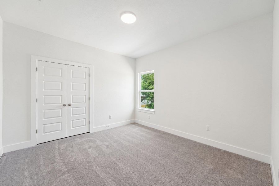 Spacious, unfurnished interior of a new home in Sauls Ranch, Round Rock (Image 29).
