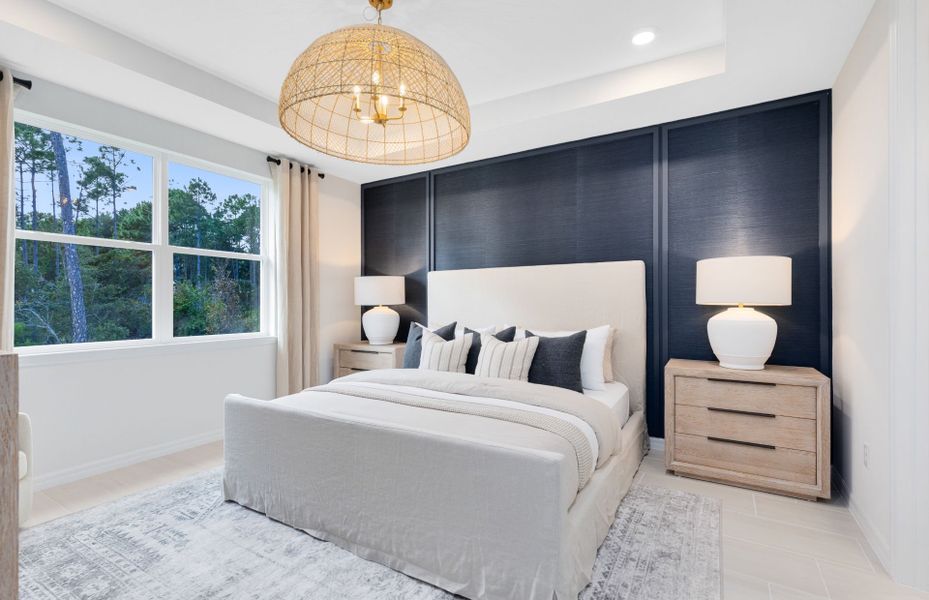 Representative furnished interior of a home built from the Symphony by Pulte Homes in EverBe, Orlando (Image 5).