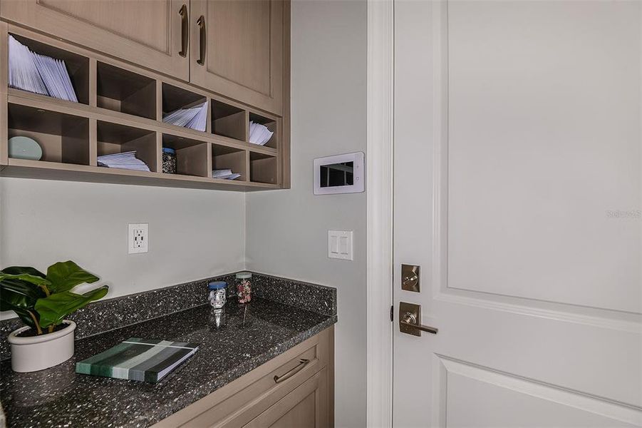 Furnished interior view inside a new home in Cresswind Lakewood Ranch, Lakewood Ranch (Image 30). Furnished interior view inside a new home in Cresswind Lakewood Ranch, Lakewood Ranch (Image 30).