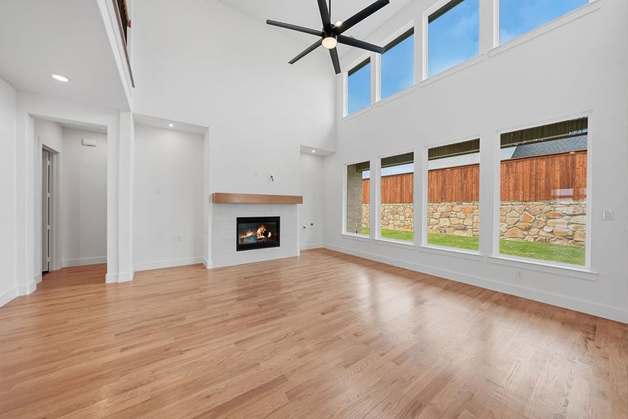 Spacious, unfurnished interior of a new home in Custer Ridge Estates, Allen (Image 24).