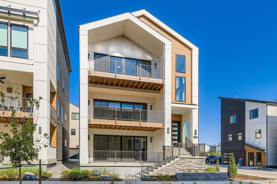 Front exterior of a new home in Baseline, Broomfield, CO, highlighting curb appeal (Image 28).