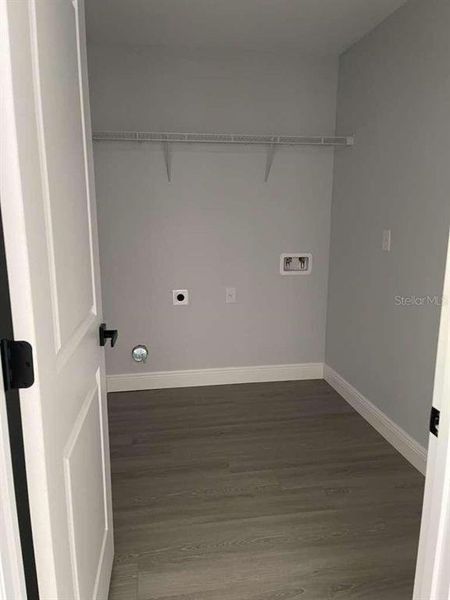 Spacious, unfurnished interior of a new home in , Port Charlotte (Image 6). Spacious, unfurnished interior of a new home in , Port Charlotte (Image 6).