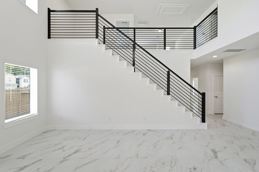 Spacious, unfurnished interior of a new home in Cielo, Conroe (Image 50).