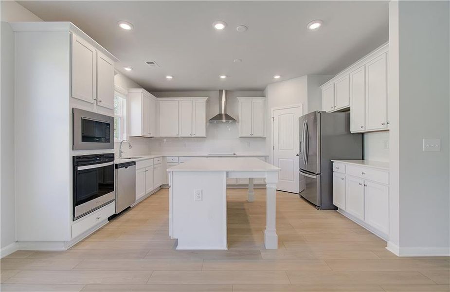 Furnished interior view inside a new home in Bowers Farm, McDonough (Image 11).