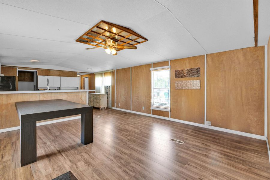 Image 29 of a home in .