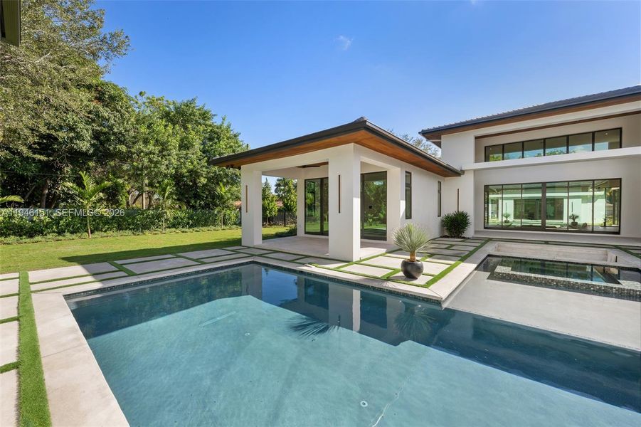 Exterior details and patio area of a home in , Pinecrest (Image 42).