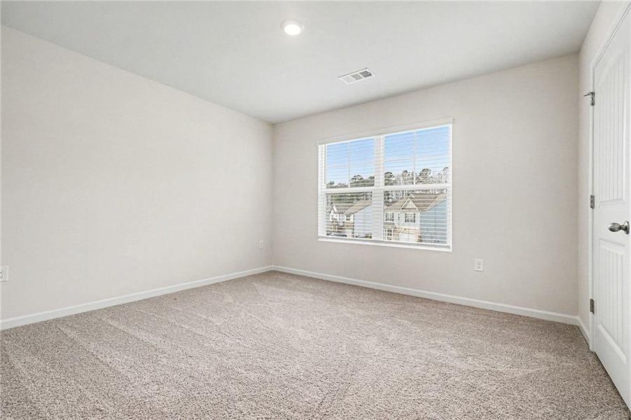 Spacious, unfurnished interior of a new home in , Powder Springs (Image 13).