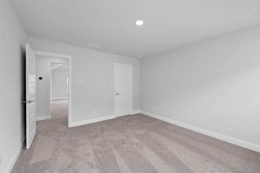 Spacious, unfurnished interior of a new home in Aster Park, McKinney (Image 27).