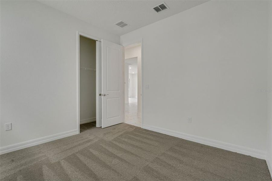 Spacious, unfurnished interior of a new home in Turnleaf, Punta Gorda (Image 14).