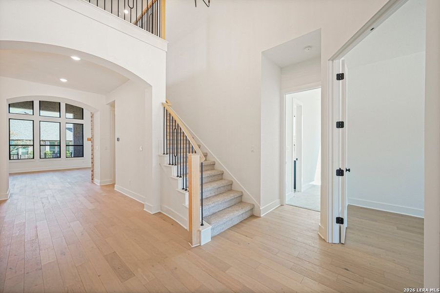 Spacious, unfurnished interior of a new home in La Cima, San Marcos (Image 17).