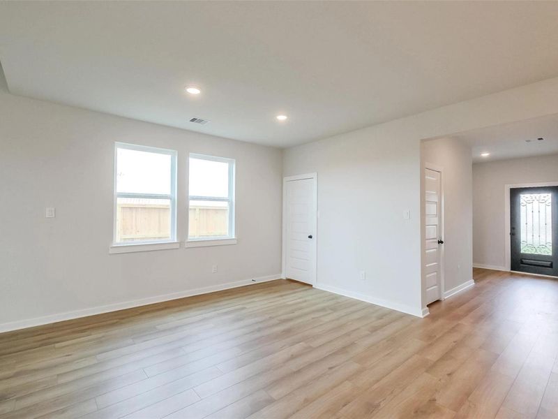 Spacious, unfurnished interior of a new home in Emberly, Beasley (Image 19).