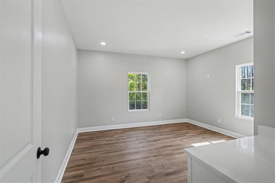 Spacious, unfurnished interior of a new home in , Lindale (Image 34).