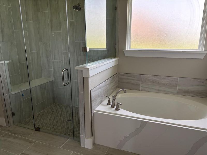 Furnished interior view inside a new home in , Van Alstyne (Image 13).