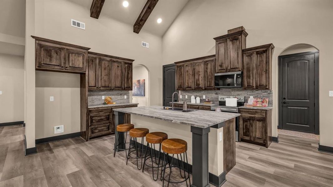 Furnished interior view inside a new home in Saddle Crest Estates, Weatherford (Image 6).
