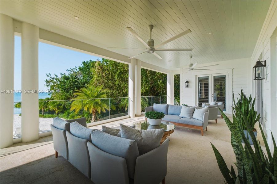 Exterior details and patio area of a home in , Islamorada, Village of Islands (Image 30).