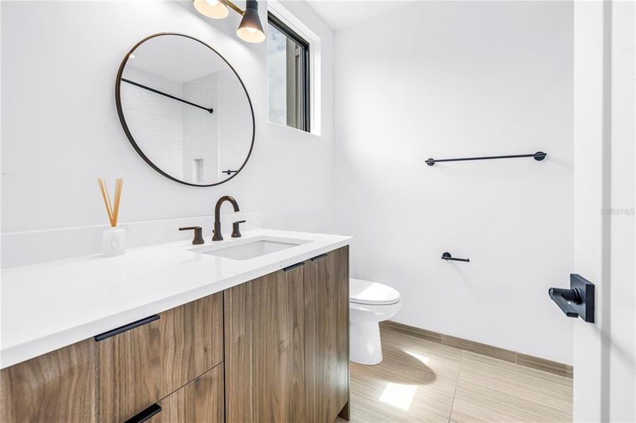 Furnished interior view inside a new home in East Oak Townhomes, Tampa (Image 10).