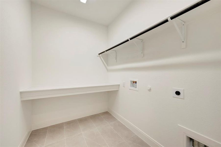 Spacious, unfurnished interior of a new home in Karis - Village Series, Crowley (Image 23).