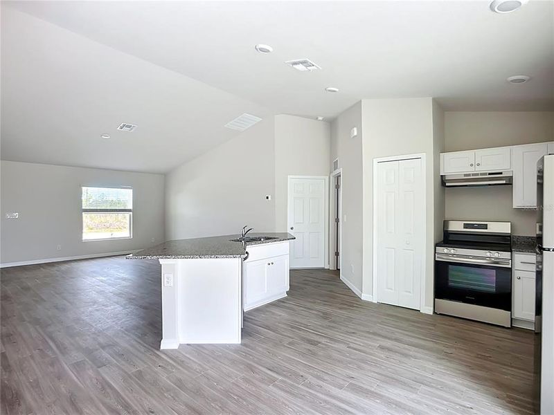 Image 22 of a home in .