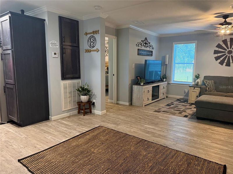 Furnished interior view inside a new home in , Plant City (Image 14).