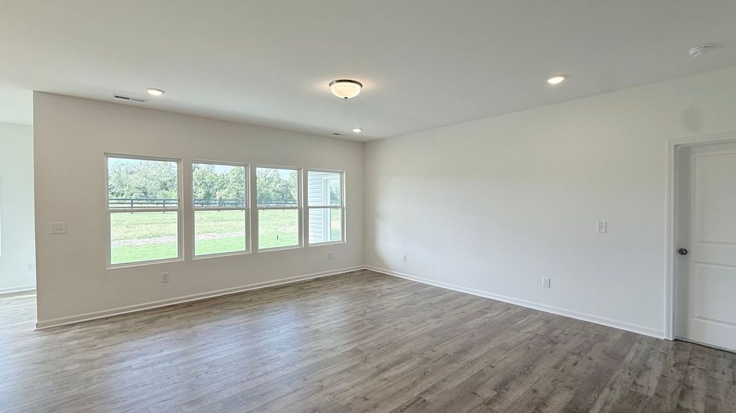 Spacious, unfurnished interior of a new home in Nathans Ridge, Lillington (Image 8).