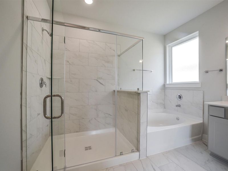 Furnished interior view inside a new home in Sierra Vista, Rosharon (Image 15).