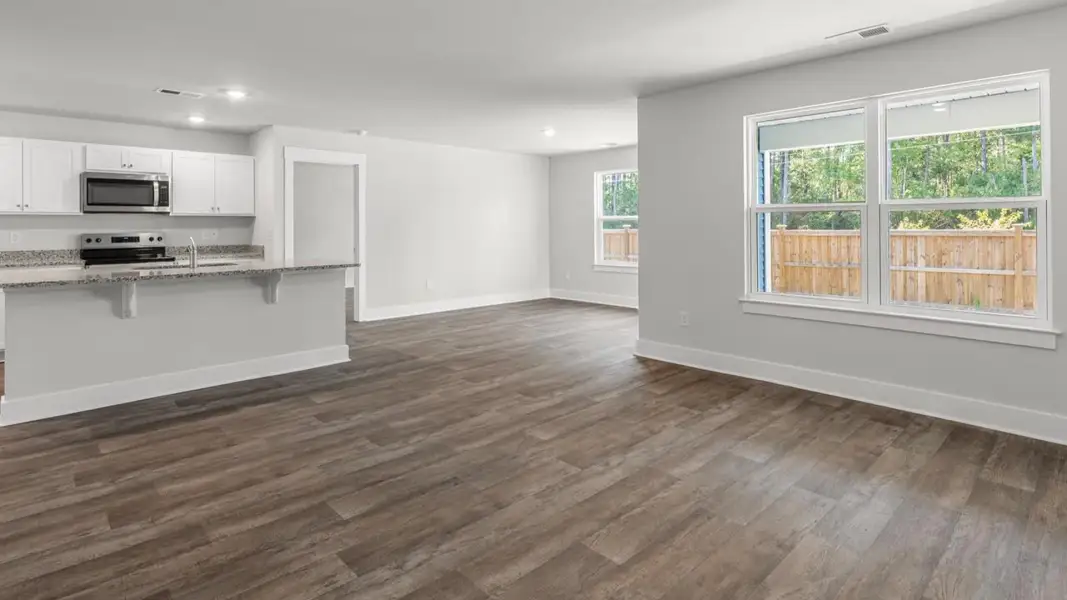 Spacious, unfurnished interior of a new home in Cedar Hill Landing, Navassa (Image 15).