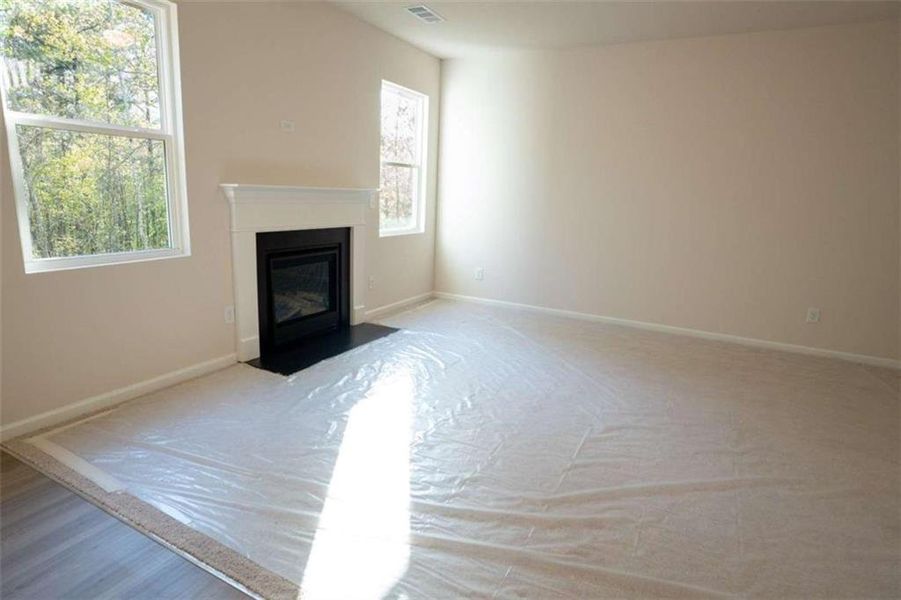 Spacious, unfurnished interior of a new home in Creekside Landing, Dallas (Image 19). Spacious, unfurnished interior of a new home in Creekside Landing, Dallas (Image 19).