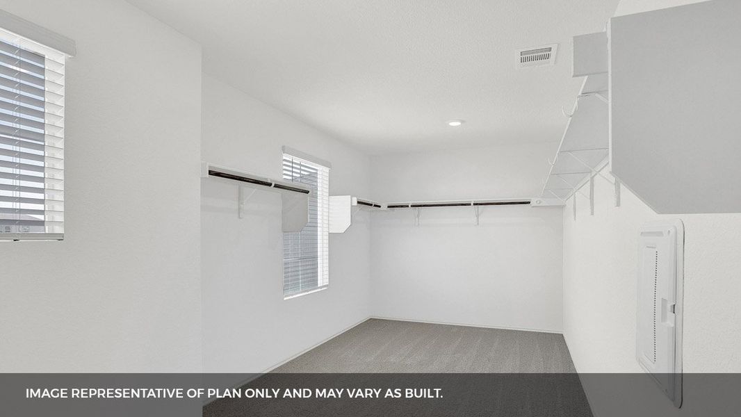 Spacious, unfurnished interior of a new home in Durango, Mustang Ridge (Image 23).