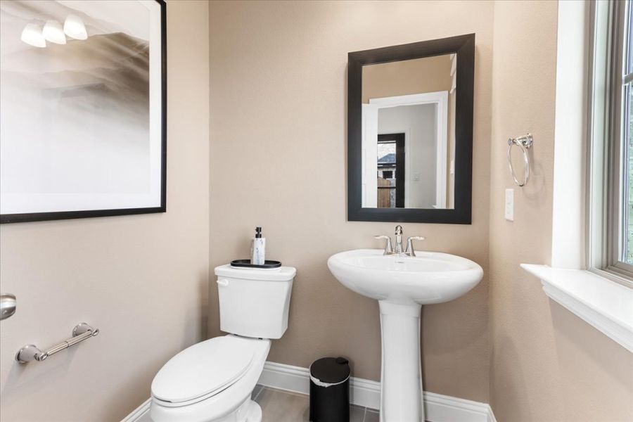 Furnished interior view inside a new home in Elevon, Lavon (Image 17).