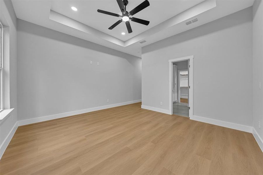 Spacious, unfurnished interior of a new home in , Grand Prairie (Image 36). Spacious, unfurnished interior of a new home in , Grand Prairie (Image 36).