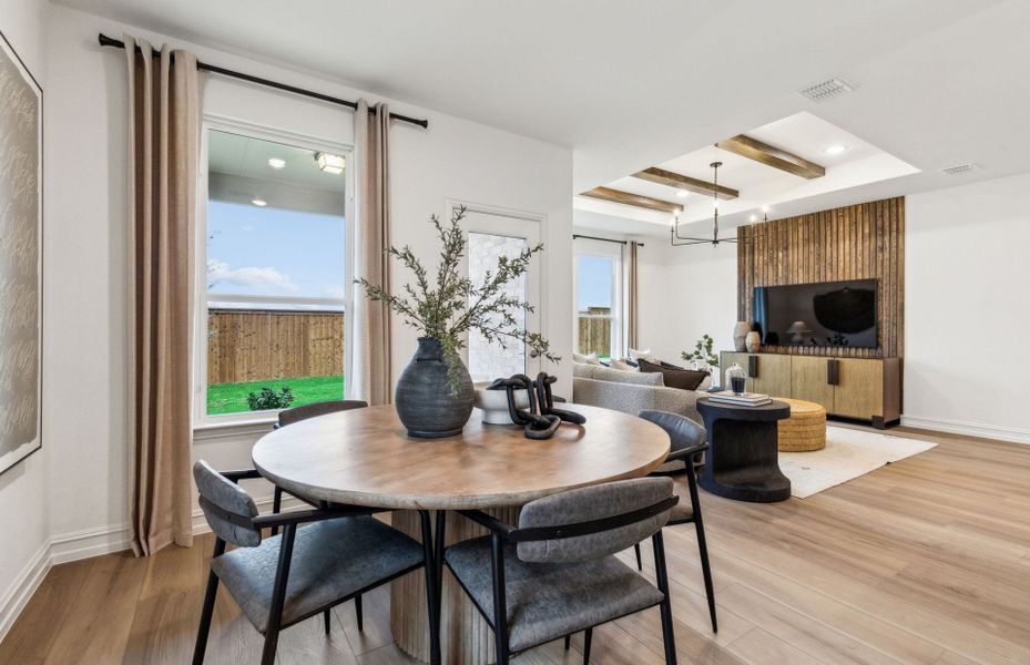 Dining area off kitchen