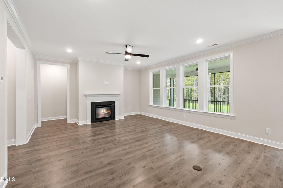 Spacious, unfurnished interior of a new home in Baylee Ridge, Selma (Image 14).