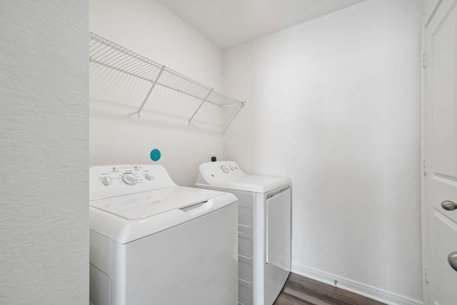Representative interior finishes for a home built from the Barnard by Starlight Homes in The Wilder, Adkins (Image 13).