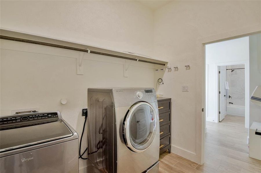 Furnished interior view inside a new home in , Granbury (Image 30).