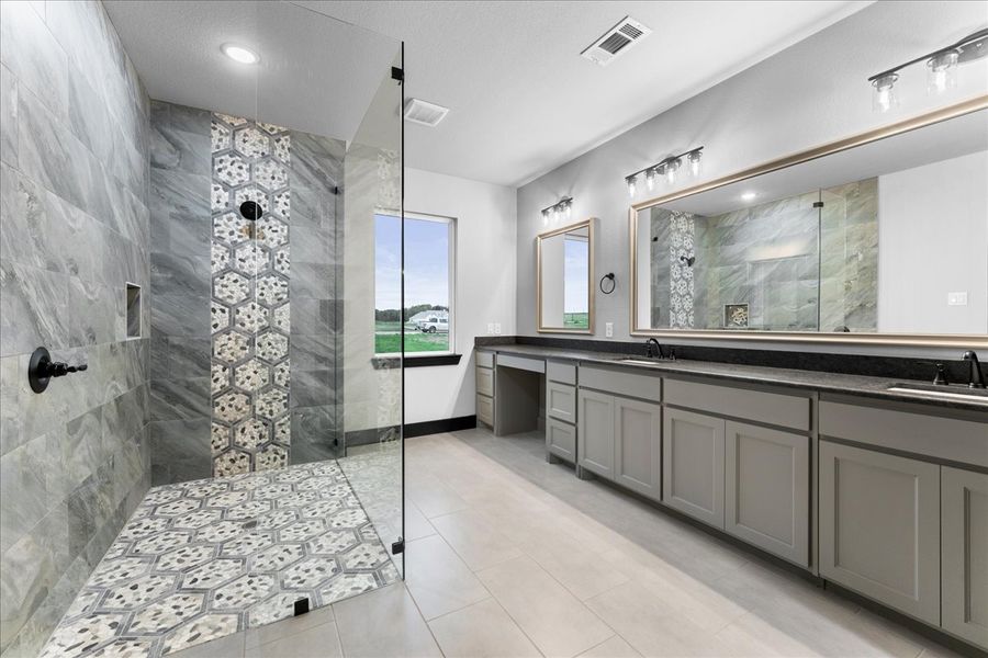 Representative furnished interior of a home built from the The Harper II by Doug Parr Custom Homes in Monarch Manor, Poolville (Image 7).